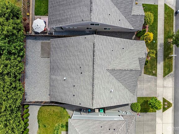 3rd image of 5222 James Place SE
