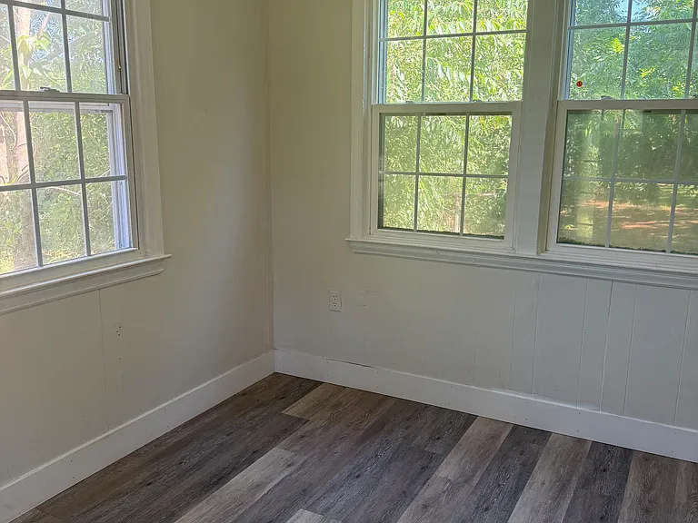 117 Duke Ave — Photo 4