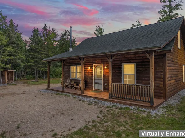 12 Hawthorne Road, Hanover, ME 04237