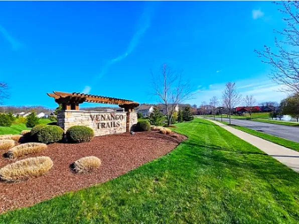 3006 Mahican Cir, Mars, PA 16046