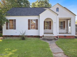 304 N Jackson St, Crystal Springs, MS 39059