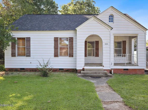 304 N Jackson St, Crystal Springs, MS 39059
