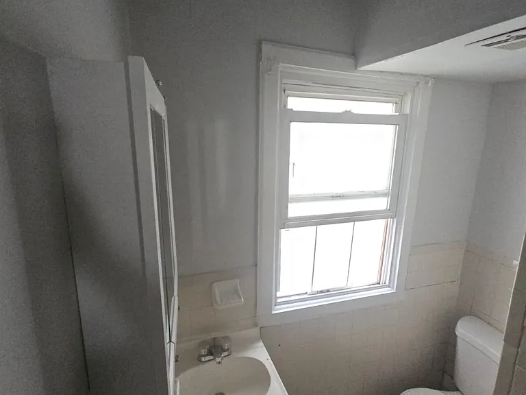 58-60 Clinton Pl #A — Photo 8