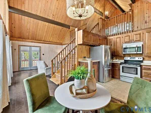 2100 Lakeview Dr, Powhatan, VA 23139