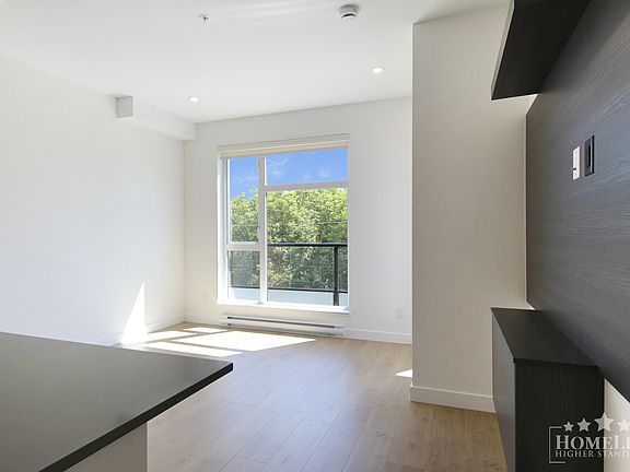 3rd image of 14398 60th Ave #409