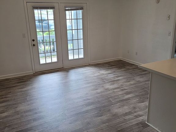 4th image of 1901 N Fayetteville St #179-4A