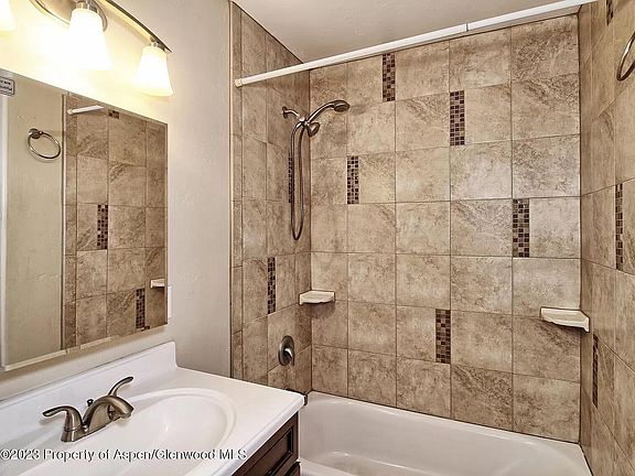4th image of 314 W Highland Dr