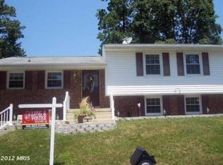 8 Lagan Ct, Baltimore, MD 21236