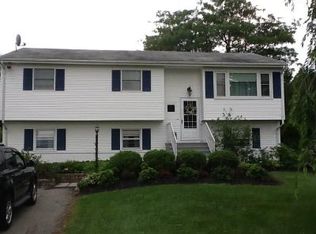99 Leffler Hill Rd, Flemington, NJ 08822