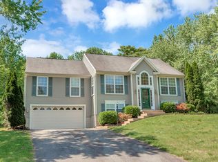 12 Falling Water Ct, Fredericksburg, VA 22405