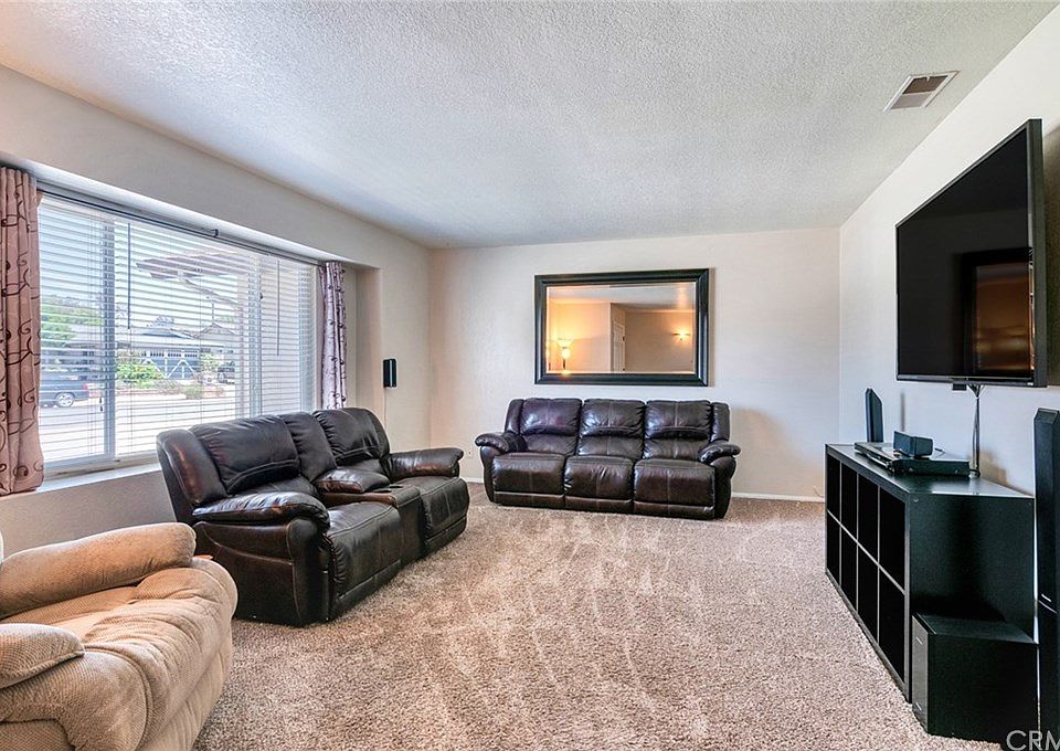1st image of 2968 Driftwood Pl