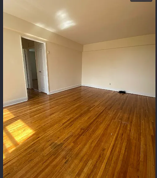 14306 Barclay Ave #5B — Photo 4