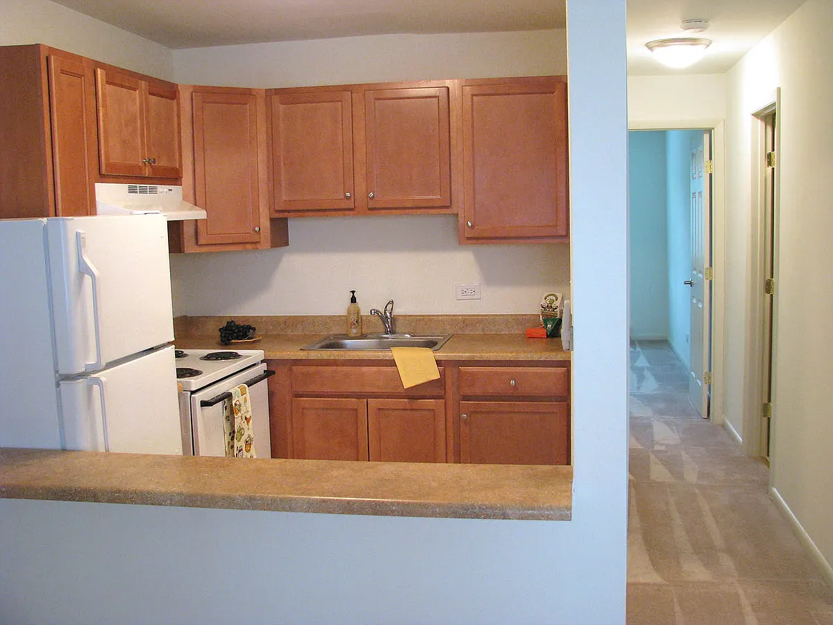 Building Photo - Lynnhaven Apartments