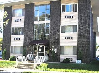 326 7th St S APT 201, La Crosse, WI 54601