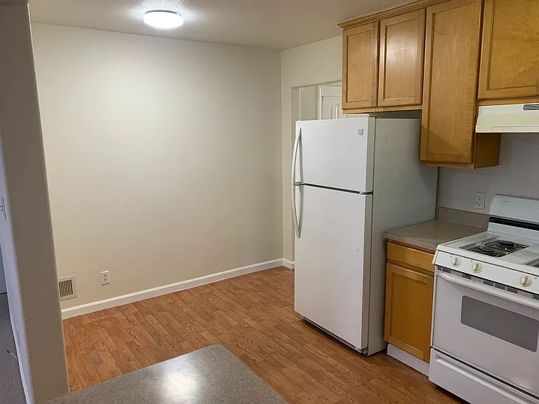 1501 E 3rd Ave #3 — Photo 11