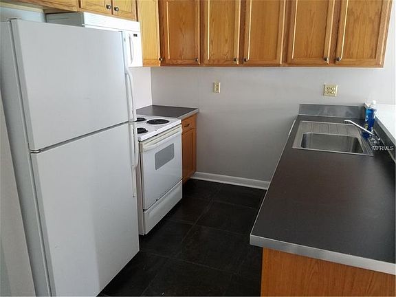 2nd image of 141 Fernery Rd APT B6