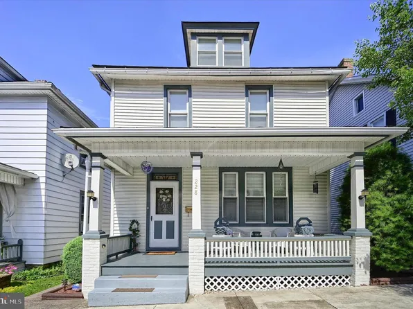 228 N 5th St, Newport, PA 17074