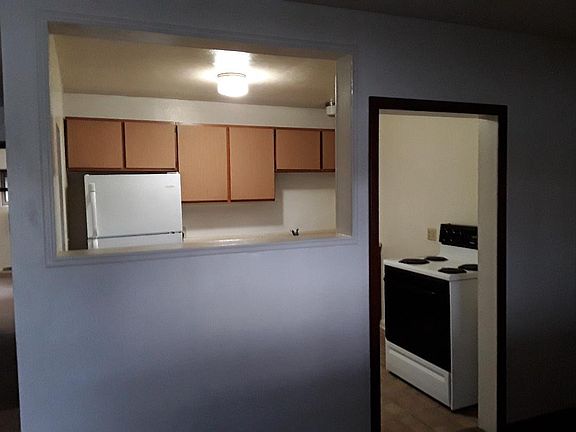 4th image of 4877 Coleman Dr APT 8