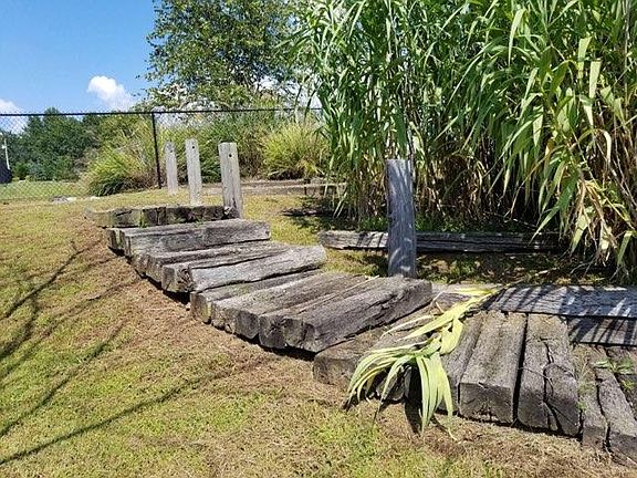5th image of 550 Harvest Farm Lake Rd