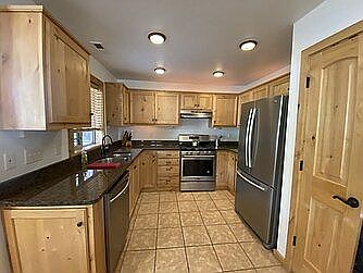 4th image of 177 S 4 W APT 12