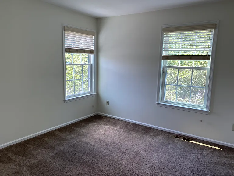 1 Aster Way — Photo 32