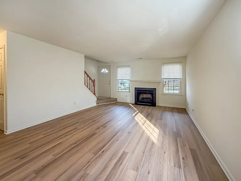 21 Stockton Ct — Photo 8