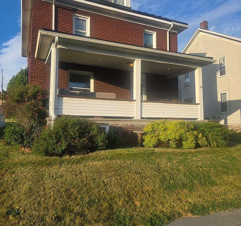 1st image of 407 Somerset Ave