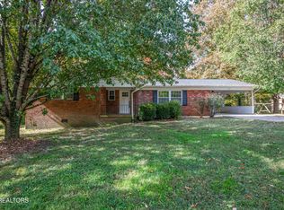 135 Edgewood Heights Ln, Powell, TN 37849