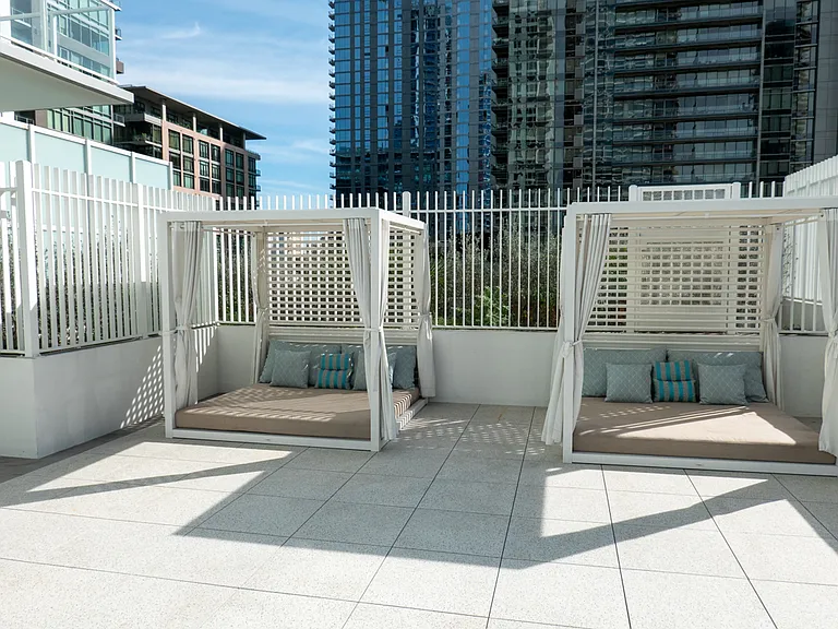 1133 S Hope St — Photo 22