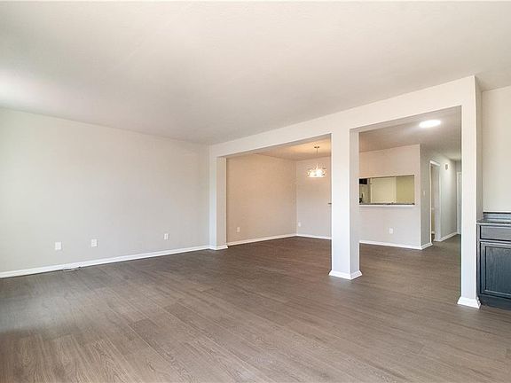 5th image of 4737 Eldon Ct