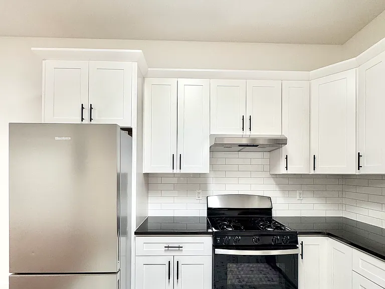 383 Myrtle Ave #3 — Photo 2