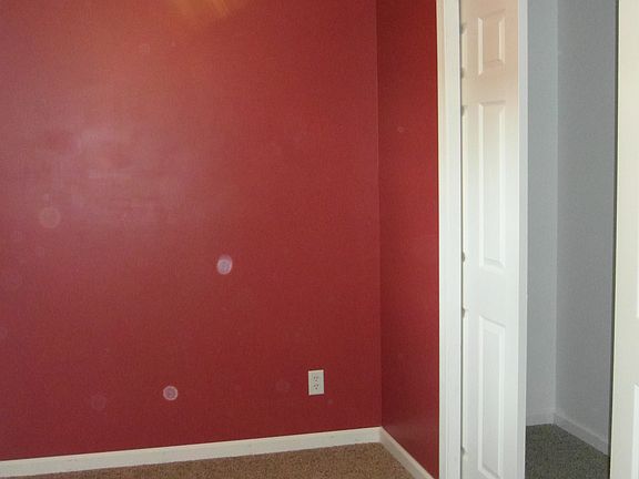 2nd bed w/ pocket doors