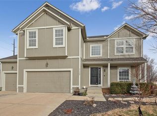 21408 W 54th St, Shawnee, KS 66218