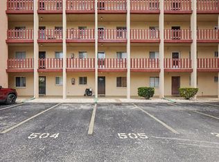 4009 Lake Bayshore Dr #105, Bradenton, FL 34205
