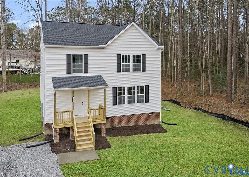 1st image of 512 Freedom Dr