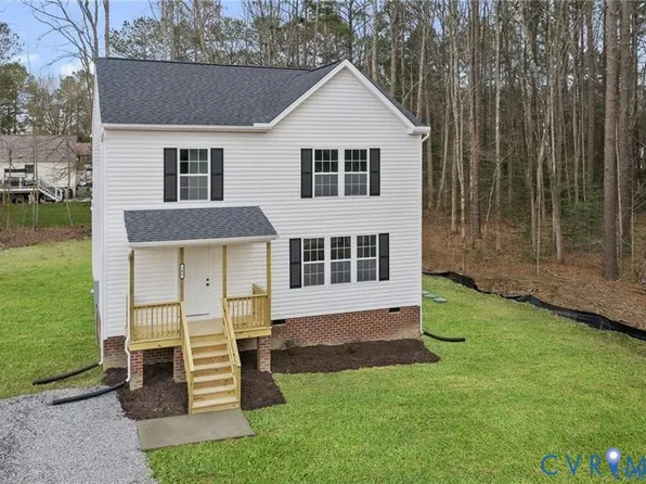 512 Freedom Dr, Ruther Glen, VA 22546