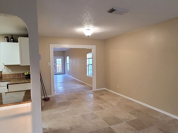 2nd image of 7814 Winterstone