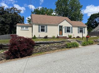 12 Hope View St, Coventry, RI 02816