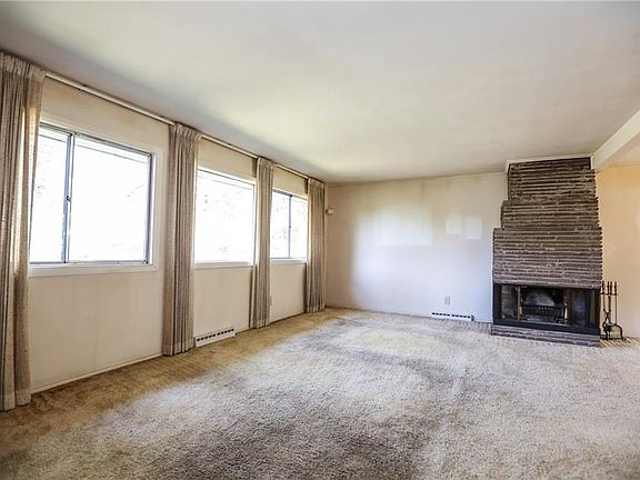 3rd image of 78 Clearview Dr