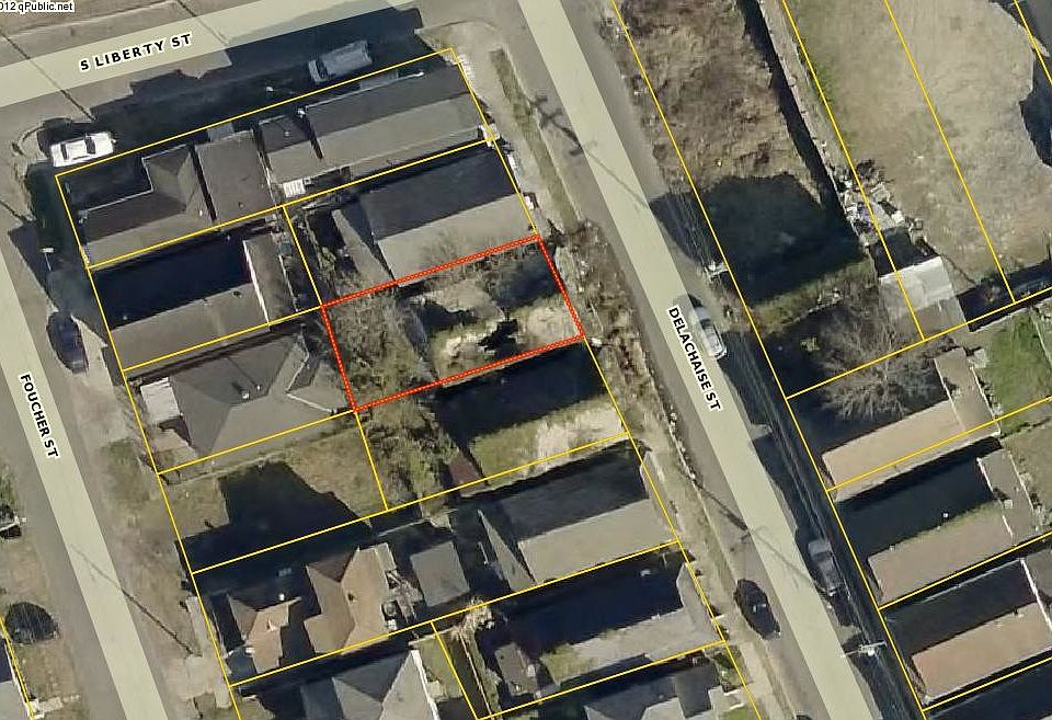 2nd image of 2230 Delachaise St