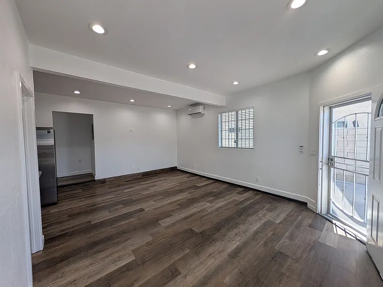 456 Market St — Photo 10