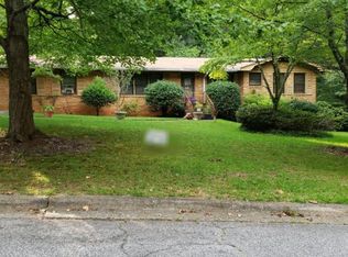2671 Westchester Dr, East Pt, GA 30344