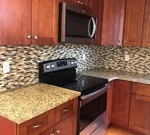 4th image of 86-44 90th St #8