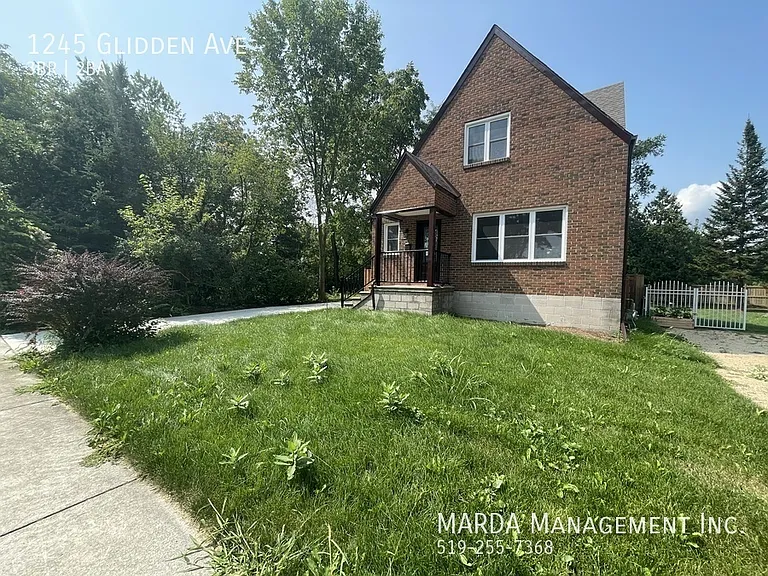 1245 Glidden Ave — Photo 33