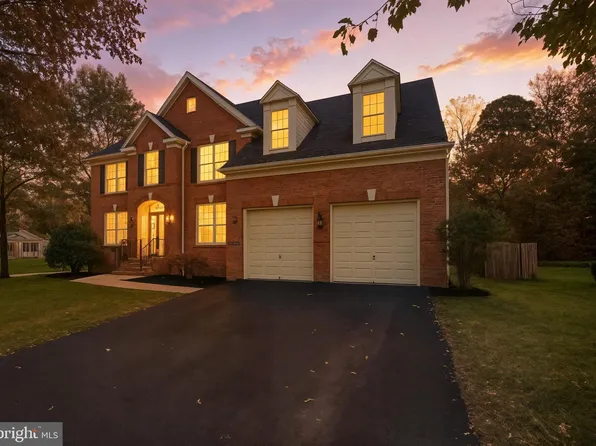 16830 Tidewater Ct, Woodbridge, VA 22191