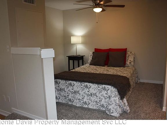 2nd image of 513 S Park Dr APT 300