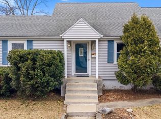 2 Whitman St, Smithfield, RI 02917