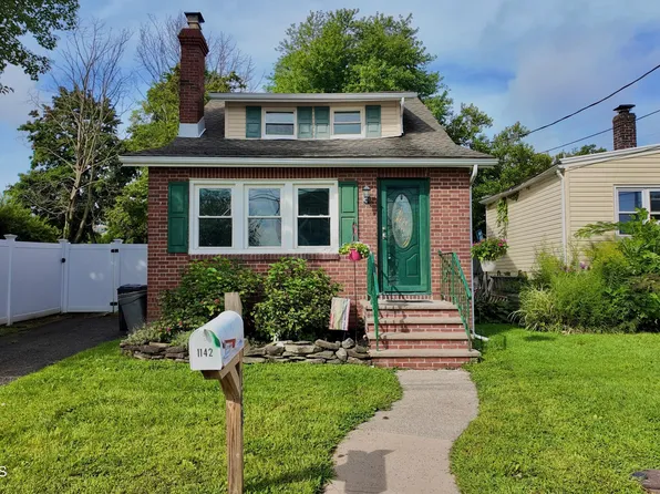 1142 Woodmere Drive, Keyport, NJ 07735