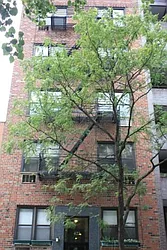 422 East 81st Street in Yorkville