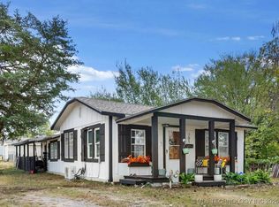 701 S Poplar St, Bristow, OK 74010